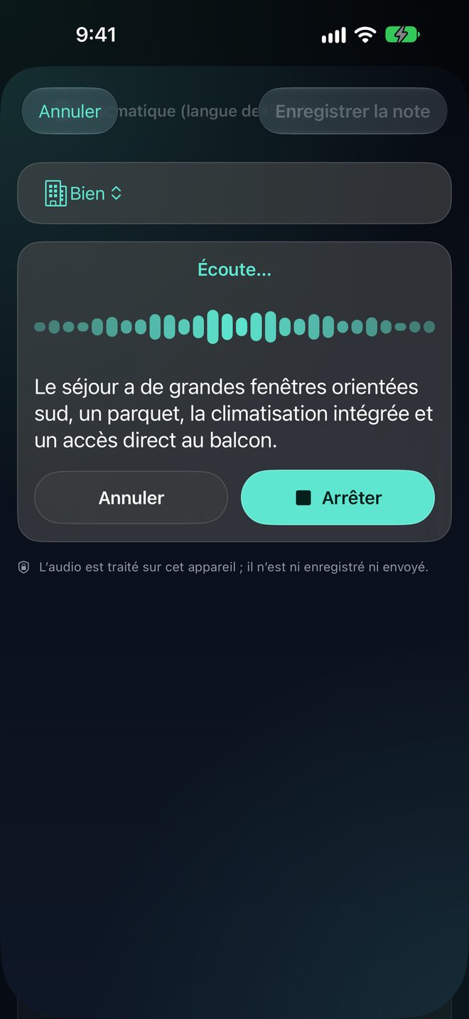 Dictez sur l’appareil — Parlez naturellement — l’audio reste sur l’iPhone